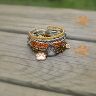 Lifestyle Brand Alex and Ani Creates Pet-Themed "Prints of Love" Bangle in Support of the ASPCA